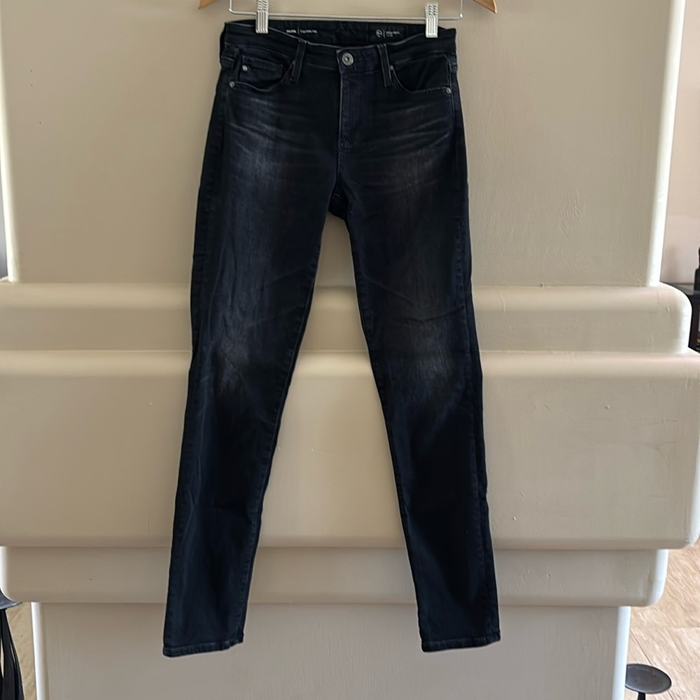 AG Prima Cigarette Leg Jeans. City View. Size 25. Great Condition.
